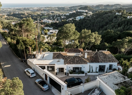 VILLA DE LUJO CON VISTAS IMPRESIONANTES Y UN ESTUPENDO JACUZZI INFINITY