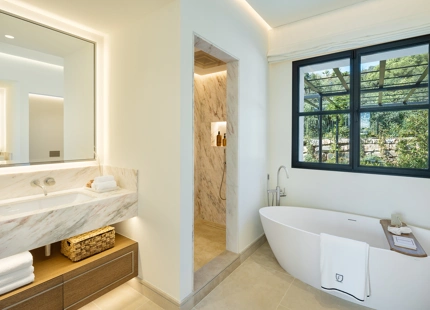 EXQUISITA VILLA DE LUJO CON COMODIDADES EXCEPCIONALES EN CASCADA DE CAMOJÁN