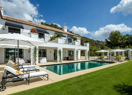 EXQUISITA VILLA DE LUJO CON COMODIDADES EXCEPCIONALES EN CASCADA DE CAMOJÁN