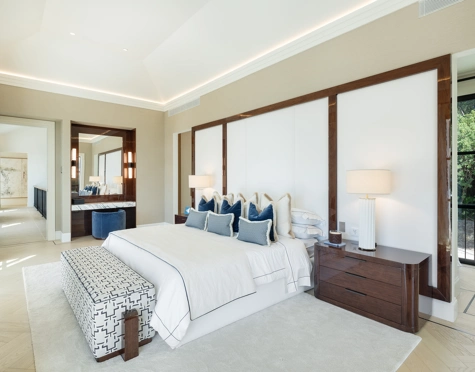 Villa for sale in Cascada de Camojan, Marbella Golden Mile