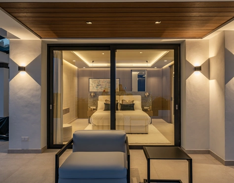 Villa for sale in Los Flamingos, Benahavis
