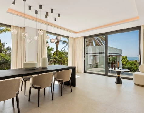 Villa for sale in Los Flamingos, Benahavis