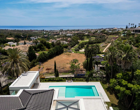Villa for sale in Los Flamingos, Benahavis