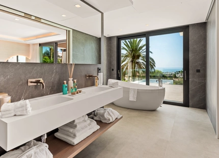 DREAM VILLA IN LOS FLAMINGOS: COMFORT AND ELEGANCE WITH JACUZZI, SAUNA, AND BREATHTAKING VIEWS