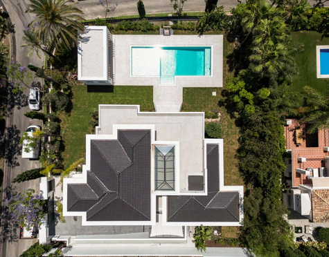 Villa for sale in Los Flamingos, Benahavis
