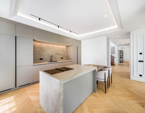 Villa for sale in Las Lomas de Marbella, Marbella Golden Mile
