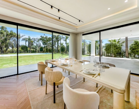 Villa for sale in Las Lomas de Marbella, Marbella Golden Mile