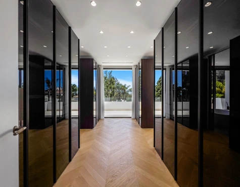 Villa for sale in Las Lomas de Marbella, Marbella Golden Mile