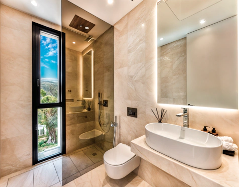 Villa for sale in Las Lomas de Marbella, Marbella Golden Mile