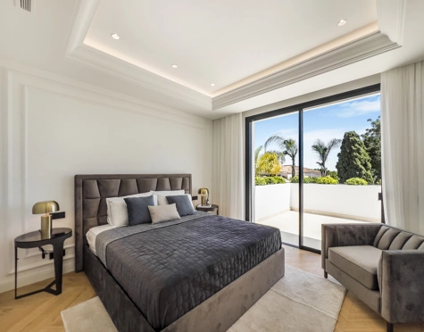 Villa for sale in Las Lomas de Marbella, Marbella Golden Mile