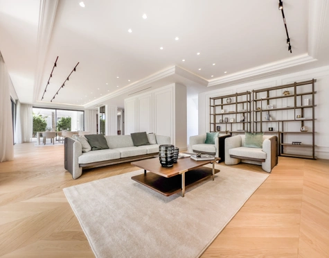 Villa for sale in Las Lomas de Marbella, Marbella Golden Mile