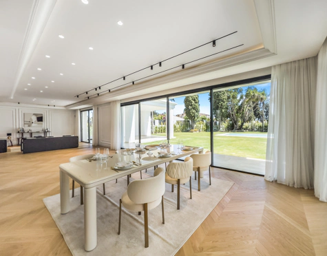 Villa for sale in Las Lomas de Marbella, Marbella Golden Mile