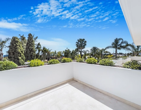 Villa for sale in Las Lomas de Marbella, Marbella Golden Mile