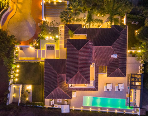 Villa en venta en Las Brisas, Nueva Andalucia