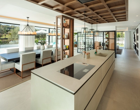 Villa en venta en Las Brisas, Nueva Andalucia