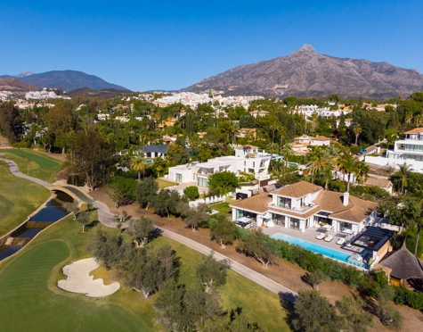 Villa en venta en Las Brisas, Nueva Andalucia