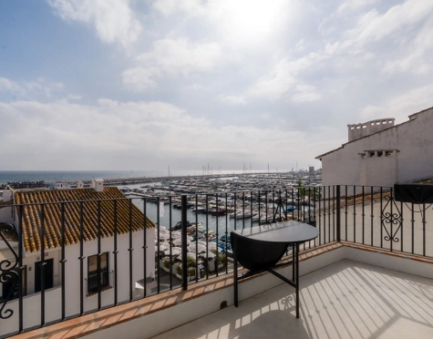 Penthouse for sale in Marbella - Puerto Banus