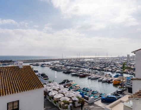 Penthouse for sale in Marbella - Puerto Banus