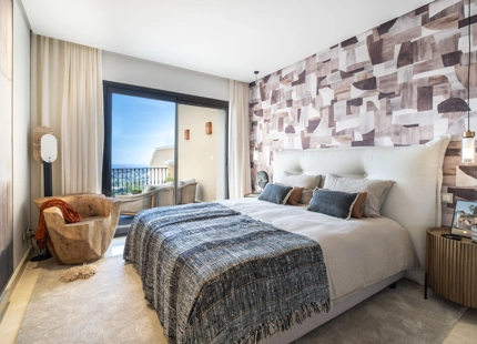 IMPRESIONANTE ÁTICO EN LA QUINTA CON VISTAS PANORÁMICAS AL MAR Y AL GOLF