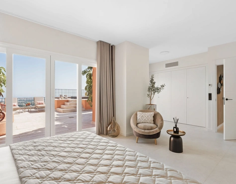 Duplex Penthouse for sale in Les Belvederes, Nueva Andalucia