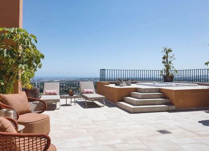 IMPRESIONANTE ÁTICO DÚPLEX CON VISTAS ESPECTACULARES EN LOS BELVEDERES