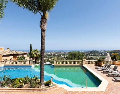 Duplex Penthouse for sale in Les Belvederes, Nueva Andalucia