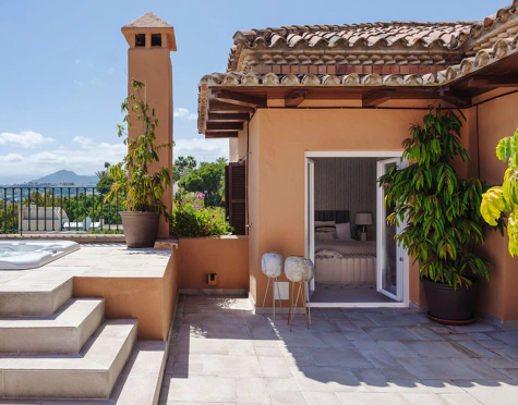 Duplex Penthouse for sale in Les Belvederes, Nueva Andalucia