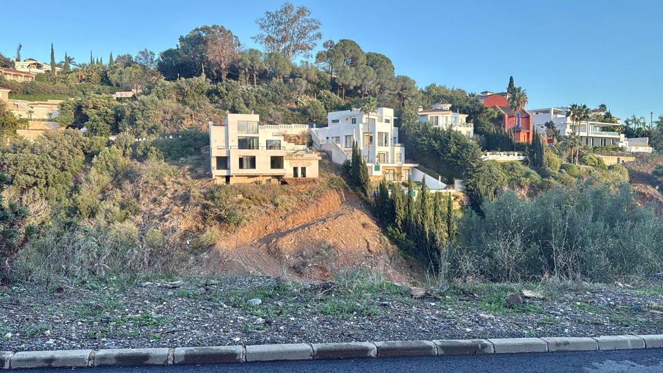 Parcela en venta en El Rosario, Marbella Este