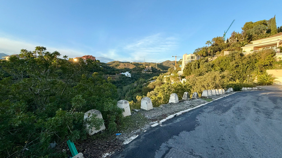 Parcela en venta en El Rosario, Marbella Este