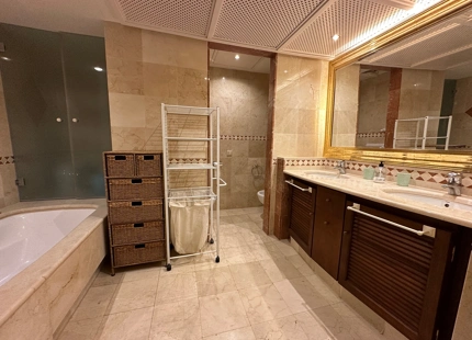 Apartamento en planta baja en Kempinski