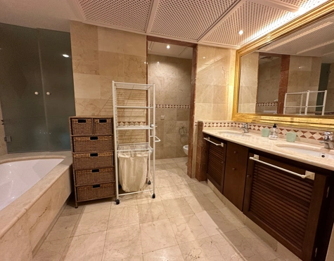 Apartamento Planta Baja en venta en Melia Hacienda del Mar, Estepona East