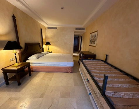 Apartamento Planta Baja en venta en Melia Hacienda del Mar, Estepona East