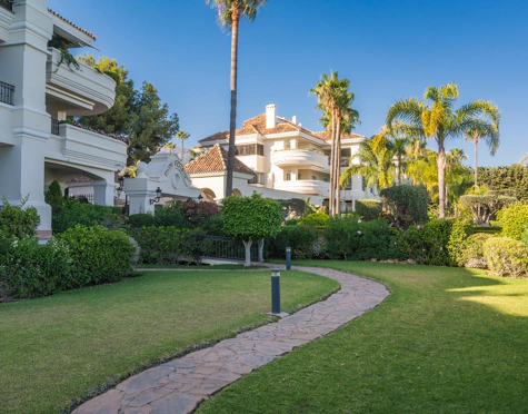 Ground Floor Apartment for sale in Sierra Blanca, Marbella Golden Mile