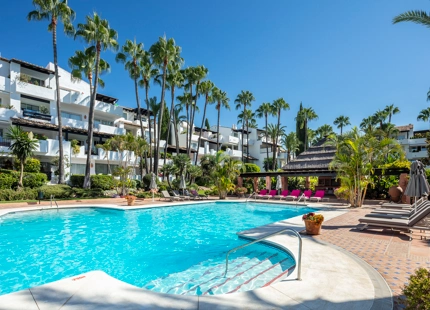 ELEGANTE APARTAMENTO EN PLANTA BAJA EN PUENTE ROMANO RESORT
