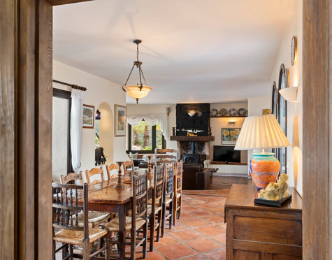 Villa for sale in Istan