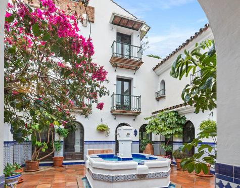 Villa for sale in Istan