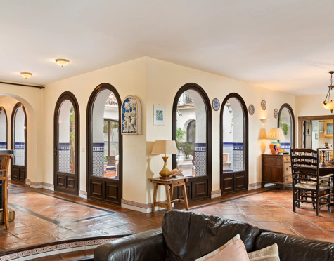 Villa for sale in Istan