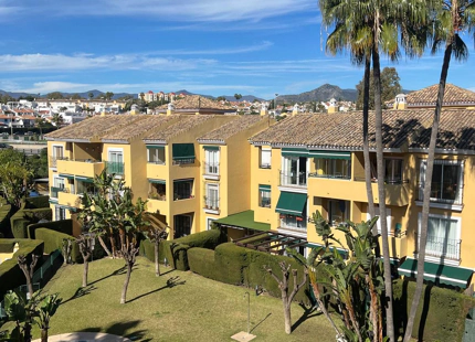 Bonito apartamento en alquiler en Guadalmina Baja