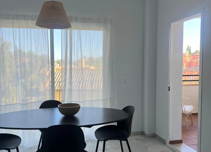Bonito apartamento en alquiler en Guadalmina Baja