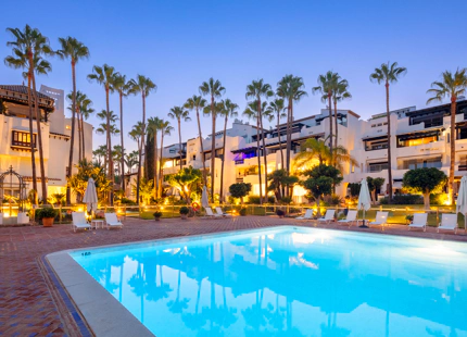 EXQUISITO APARTAMENTO EN PLANTA BAJA EN PUENTE ROMANO RESORT