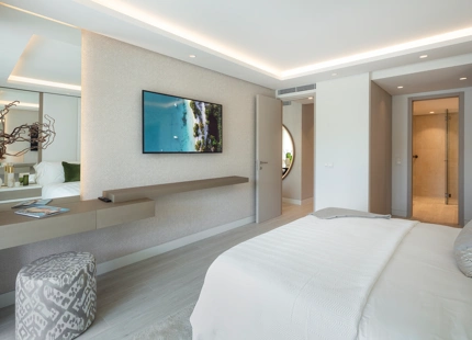 EXQUISITO APARTAMENTO EN PLANTA BAJA EN PUENTE ROMANO RESORT