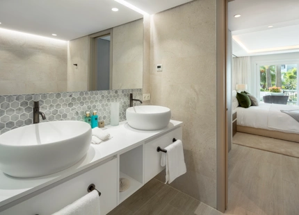 EXQUISITO APARTAMENTO EN PLANTA BAJA EN PUENTE ROMANO RESORT