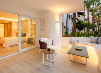 EXQUISITO APARTAMENTO EN PLANTA BAJA EN PUENTE ROMANO RESORT
