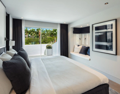 Atico Duplex en venta en Marina Puente Romano, Marbella Golden Mile
