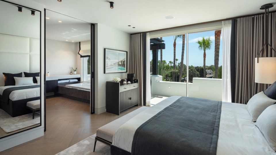 Atico Duplex en venta en Marina Puente Romano, Marbella Golden Mile