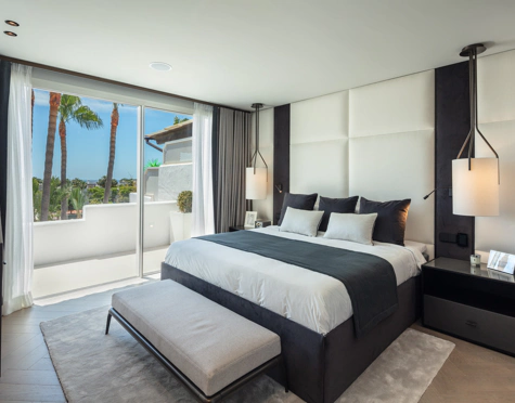 Atico Duplex en venta en Marina Puente Romano, Marbella Golden Mile
