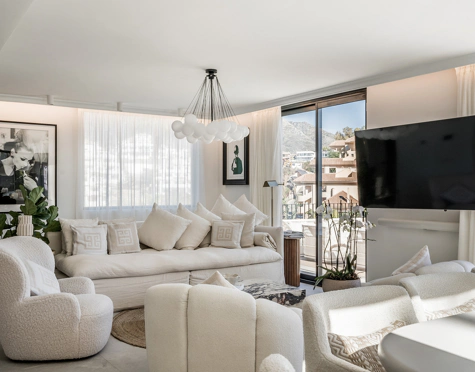 Villa en venta en Los Naranjos Hill Club, Nueva Andalucia