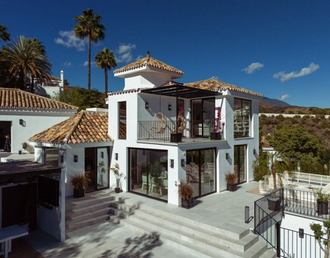 Villa en venta en Los Naranjos Hill Club, Nueva Andalucia