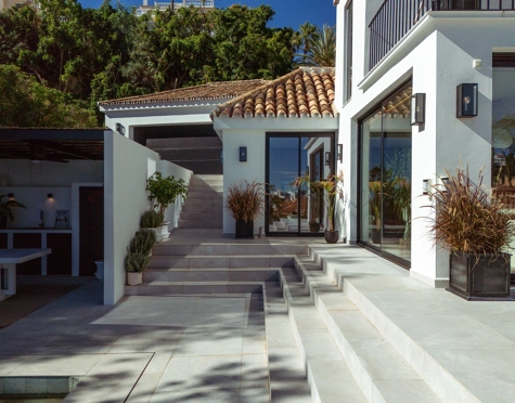 Villa en venta en Los Naranjos Hill Club, Nueva Andalucia