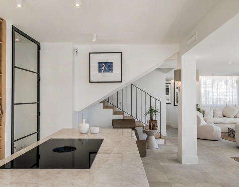 Villa en venta en Los Naranjos Hill Club, Nueva Andalucia